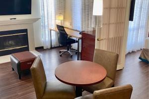 Residence Inn by Marriott Sacramento Airport Natomas - Policies and Information