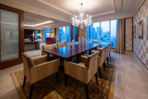Ritz Carlton DIFC Downtown Dubai - Questions About Your Stay