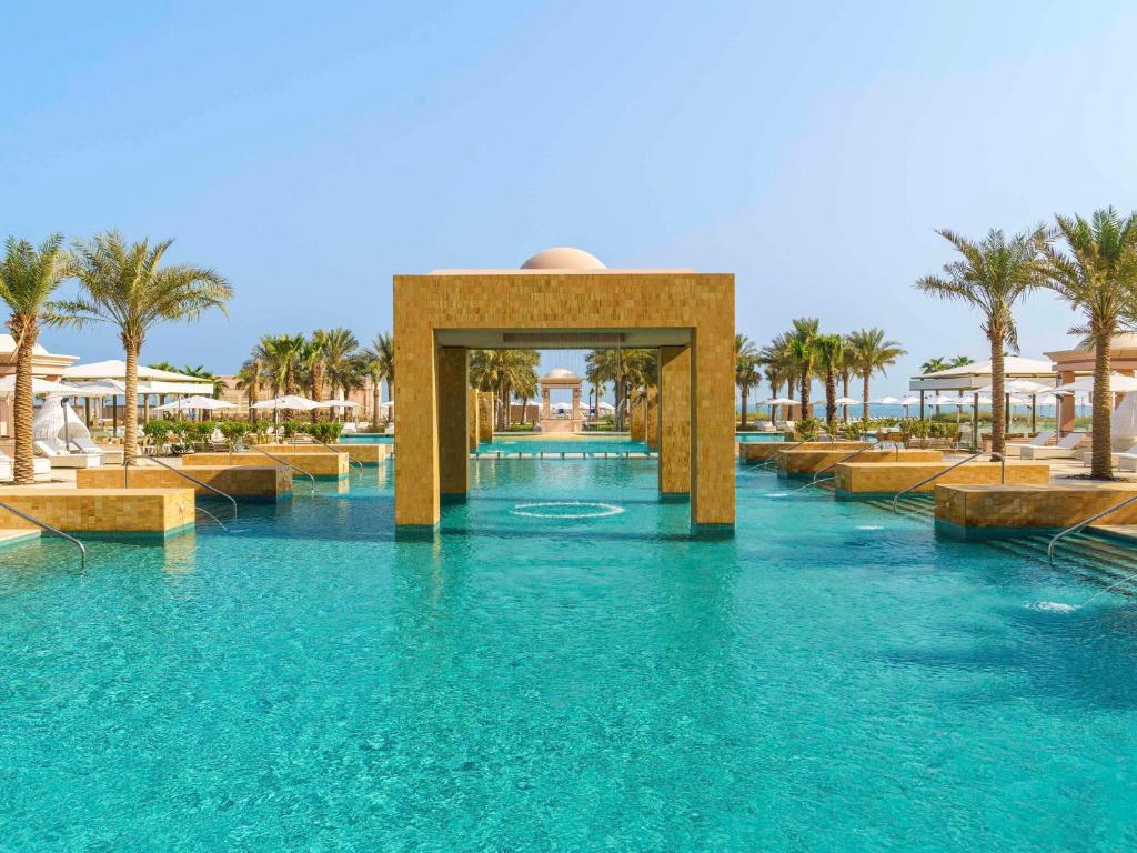 Rixos Marina Abu Dhabi Review