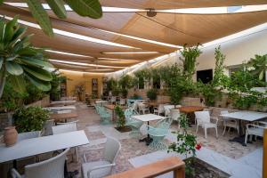 Royal Prestige Hotel - Nearby Attractions and Landmarks