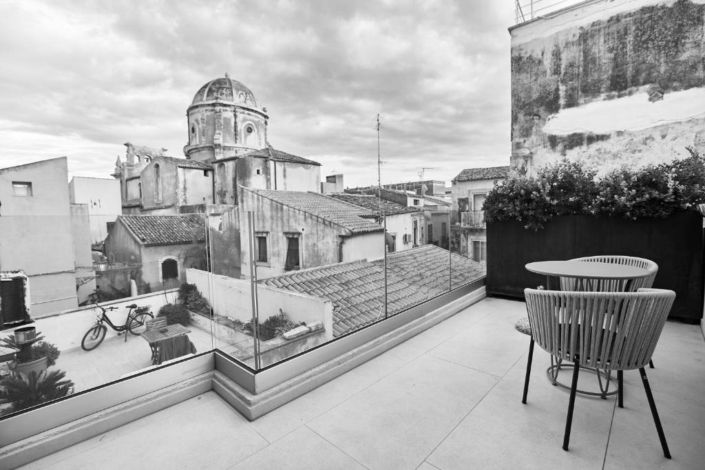Salomone Palace Review