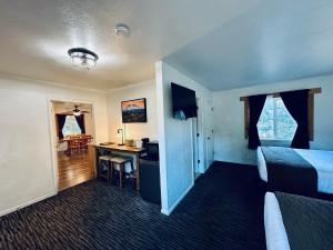 Shasta Inn - Frequently Asked Questions