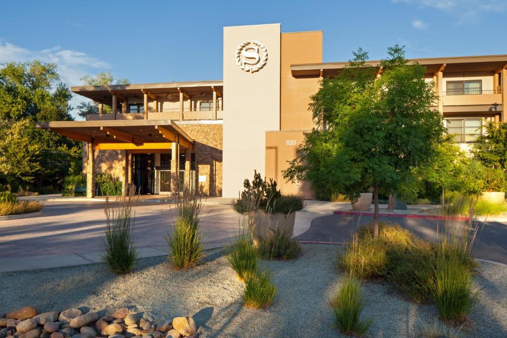 Sheraton Redding Hotel at the Sundial Bridge - Activities and Recreation