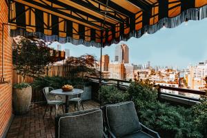 Soho Grand Hotel - Location and Accessibility