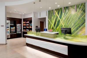 SpringHill Suites by Marriott San Diego Mission Valley - Business Traveler Services