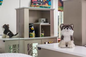 Staypineapple, An Artful Hotel, Midtown New York - Pet-Friendly Policies