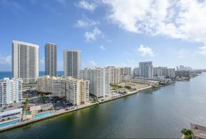 Stunning Penthouse Suite Waterfront 2BD 2BA - Frequently Asked Questions