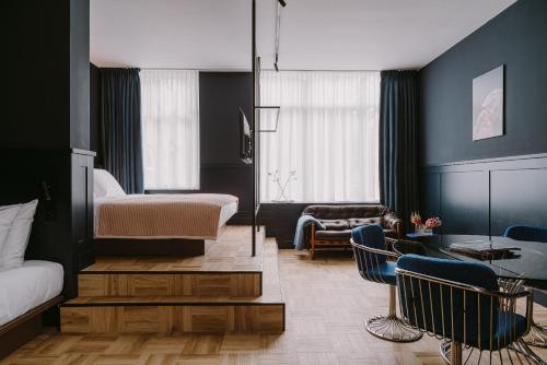 Supernova Hotel - Nearby Attractions and Landmarks