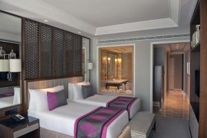Taj Dubai - Convenient Accessibility
