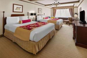The Blakely by LuxUrban - Nearby Attractions