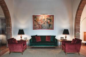 The Club House - Special Offers and Packages