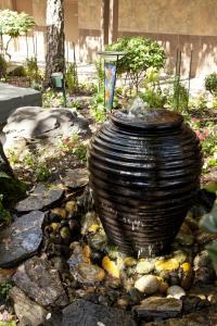 The Creekside Inn - Pricing and Fees