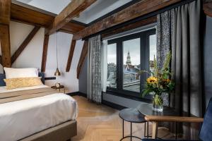 The Hendricks Hotel - Dining and Breakfast