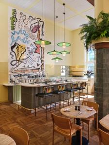 The Hoxton, Lloyd Amsterdam - Frequently Asked Questions