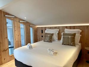 The Waves Hotel & Spa - Policies and House Rules