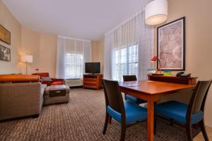 TownePlace Suites Thousand Oaks Ventura County - Exceptional Guest Ratings
