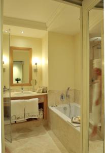 Villa Lara Hotel - Check-in, Check-out, and Policies