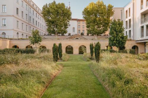 Villa Maia - Maintenance and Closure Notice