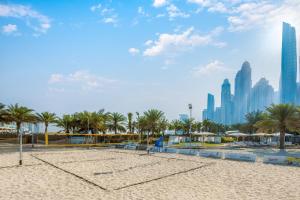 Al Habtoor Grand Resort, Autograph Collection - Nearby Attractions and Accessibility