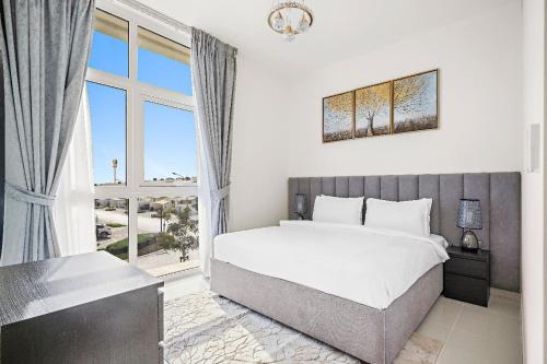 Aliving Luxury 3BR Villa With Maid Room Damac Hills 2 - Questions About Your Stay