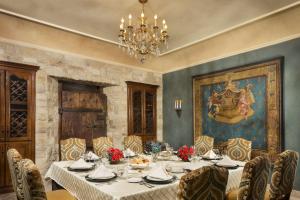 Ayres Hotel Manhattan Beach - Frequently Asked Questions