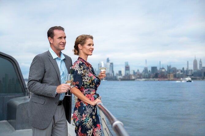 Bateaux New York Fathers Day Plated Dinner Cruise - What to Expect on the Cruise