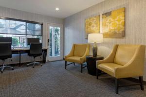 Best Western Plus Carriage Inn - Frequently Asked Questions