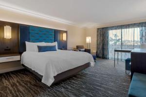 Best Western Plus Novato Oaks Inn - Accessibility Features