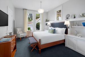 Casa Madrona Hotel and Spa - Local Attractions and Activities