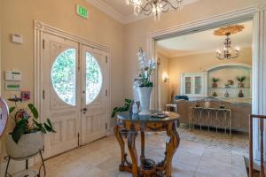 Chateau Coralini - Guest Experiences