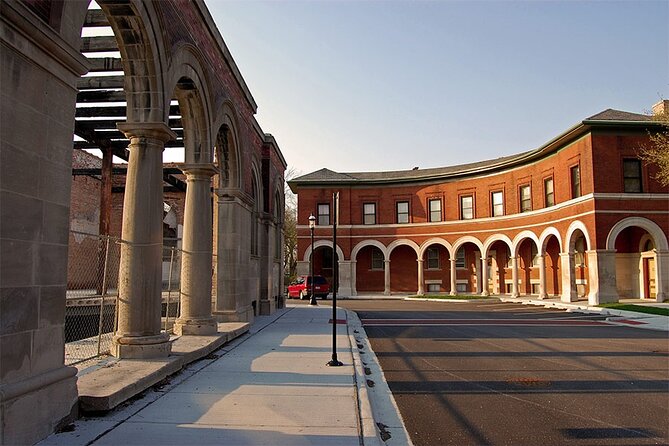 Chicago Historic Pullman Town Private Half-Day Walking Tour - Meeting and End Points