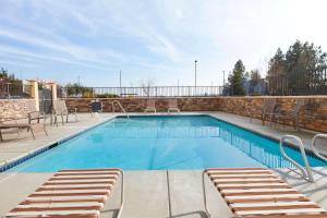 Country Inn & Suites by Radisson, Dixon, CA - UC Davis Area - Frequently Asked Questions
