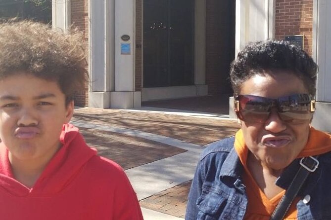Dallas Scavenger Hunt by Zombie Scavengers - Meeting, Pickup, and Transportation
