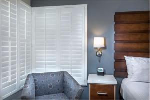Desert Palms Hotel & Suites Anaheim Resort - Frequently Asked Questions