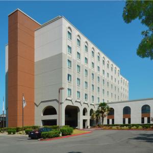 DoubleTree by Hilton Newark-Fremont - Dining Options