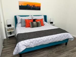 Image showcasing The Penthouse at South Olive - Serviced apartments for Rent in Los ...