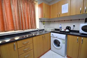 Emirates Stars Hotel Apartments Sharjah - Policies and Considerations