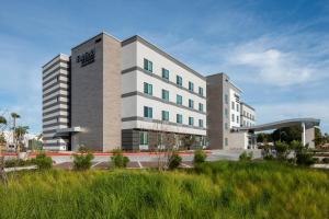 Fairfield by Marriott Inn & Suites Anaheim Los Alamitos - Nearby Attractions and Activities