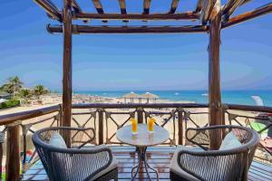 Fujairah Rotana Resort & Spa - Al Aqah Beach - Family-Friendly Amenities