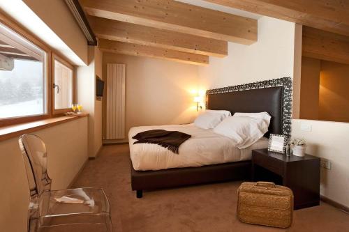 Grand Hotel Paradiso - Nearby Attractions