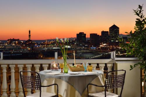 Grand Hotel Savoia - Booking Information and Tips