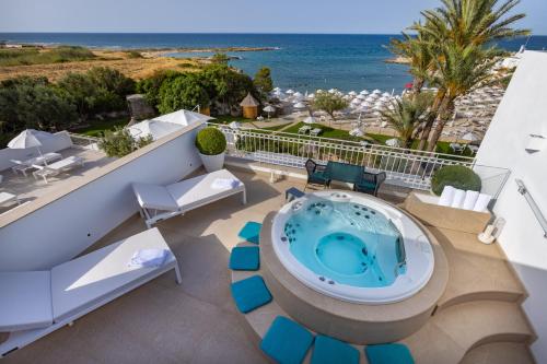 Grotta Palazzese Beach Hotel - Special Offers and Packages