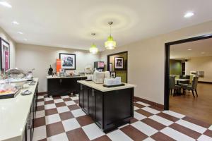 Hampton Inn Morgan Hill - Additional Information