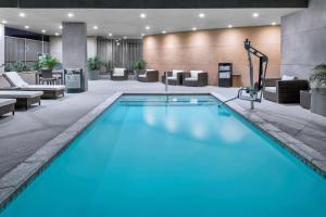 Hampton Inn & Suites Los Angeles/Hollywood, CA - Frequently Asked Questions
