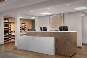 Hampton Inn & Suites Paso Robles - Exploring the Paso Robles Region