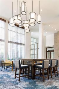 Hilton Garden Inn Palo Alto - Nearby Attractions and Activities
