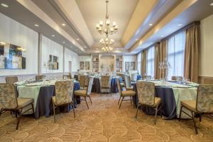 Holiday Inn Auburn, an IHG Hotel - Frequently Asked Questions