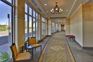 Holiday Inn & Suites Bakersfield, an IHG Hotel - Frequently Asked Questions