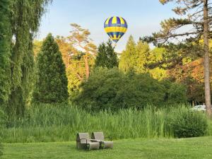 Hostellerie De Levernois - Check-in and Check-out Details