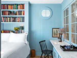 Hotel 850 SVB, West Hollywood, a Member of Design Hotels - Frequently Asked Questions